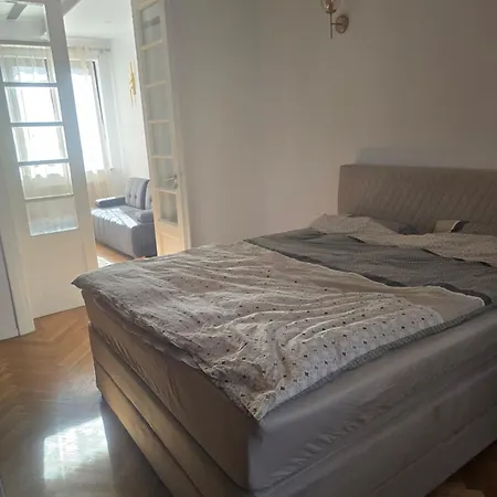 National Arena Prázdninový dům *